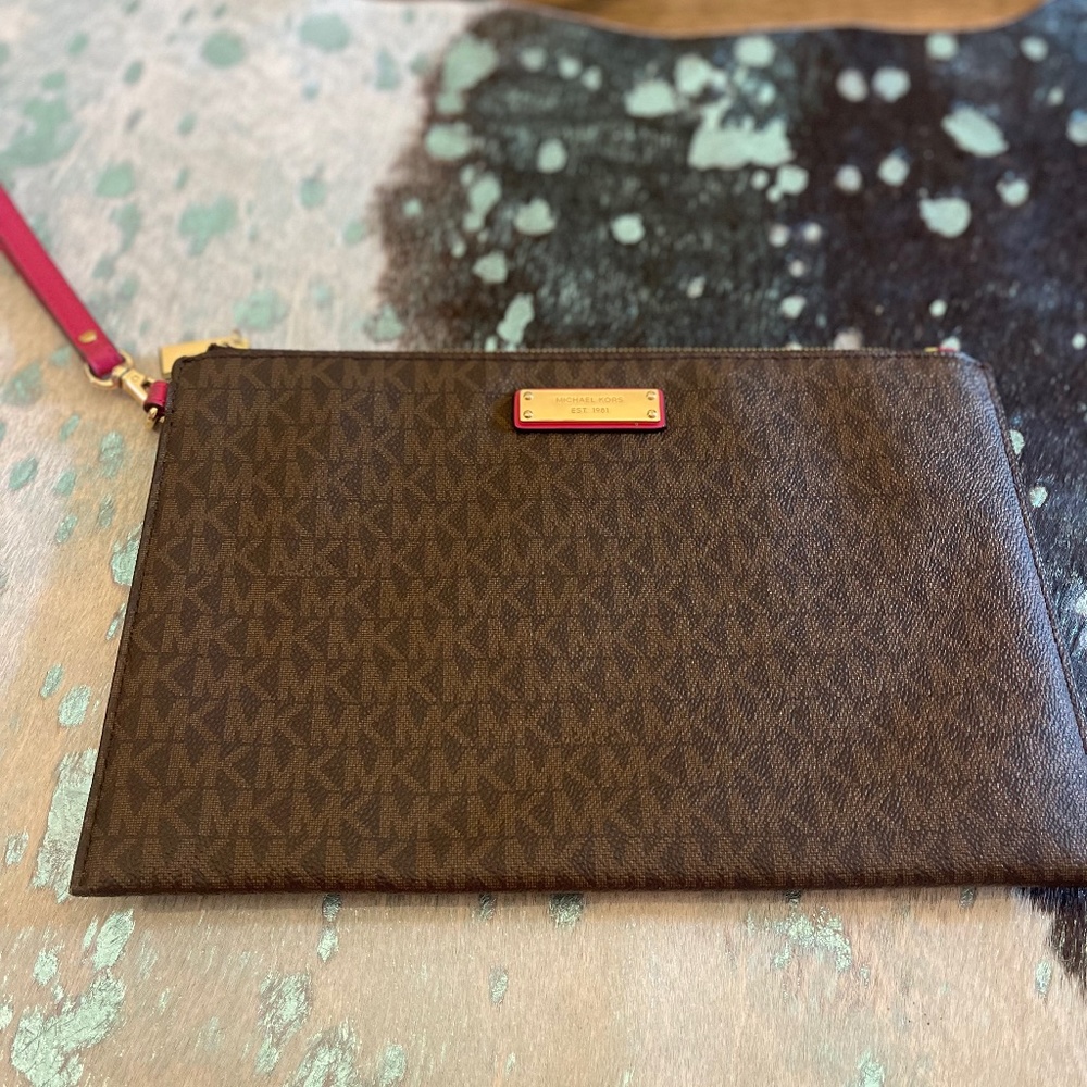 MK Wristlet